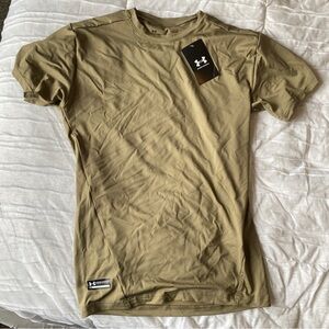 Men's Under Armour compression shirt